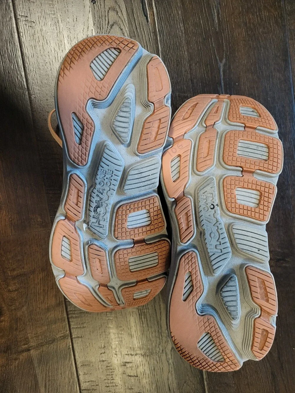Hoka One One Womens Bondi 7 Harbor Mist Peach Running Shoes Size 8.5
